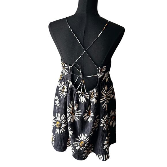 American Eagle Women’s Black Floral Fit and Flare Mini Boho Dress Size Large - Picture 4 of 6